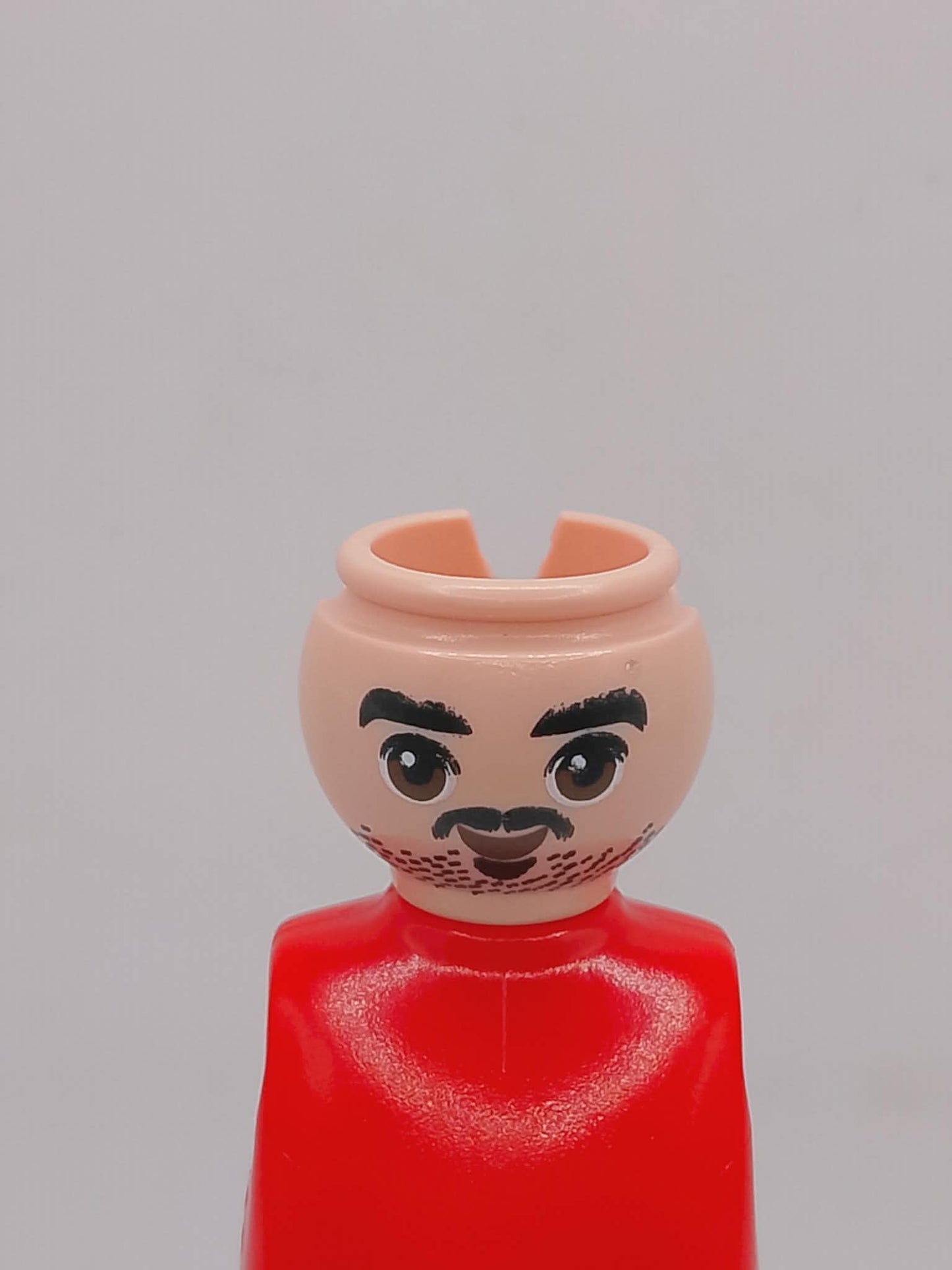 Head with a mustache (white skin)