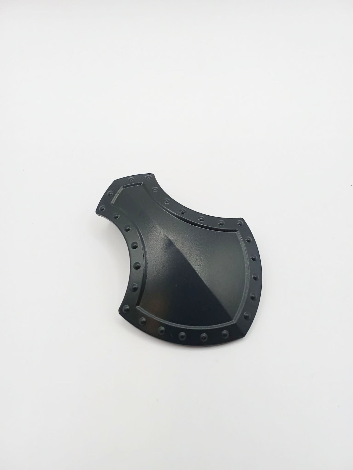 Axehead Shield (Monochrome)